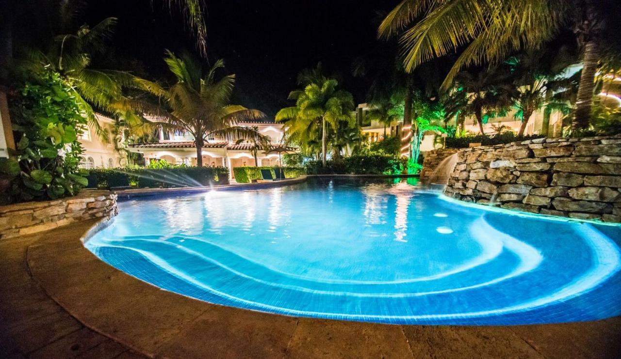 Mayan Princess Beach & Dive Resort West Bay Exterior photo